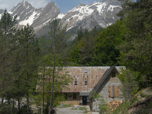 Refugio de Pineta